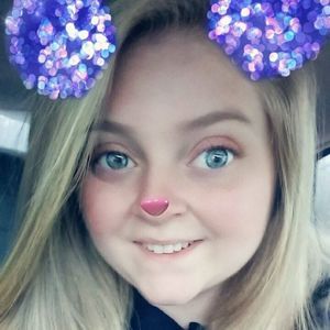 Meet your Posher, Bobbie